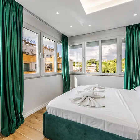 Infinity Beachfront By Ps Apartament *