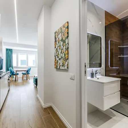 Infinity Beachfront Suites By Premium Selection