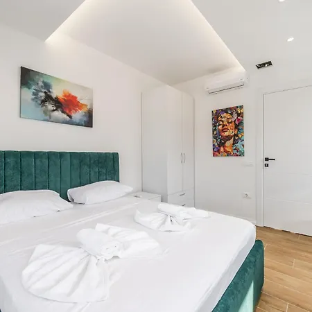 Infinity Beachfront By Ps Appartement *