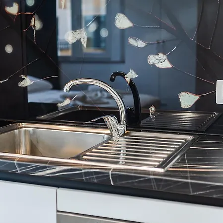 Infinity Beachfront By Ps Apartment *