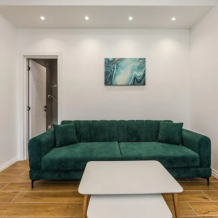 Infinity Beachfront Suites By Premium Selection Дуррес