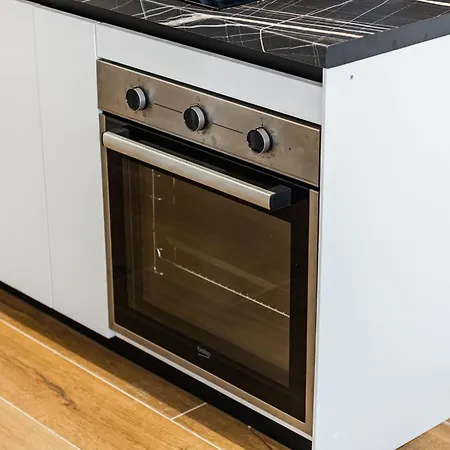 Infinity Beachfront By Ps Apartment