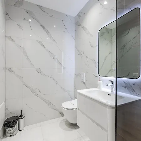 Infinity Beachfront By Ps Apartment