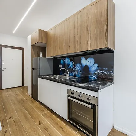 Infinity Beachfront By Ps * Durrës