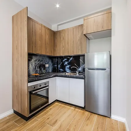 Infinity Beachfront By Ps * Durrës