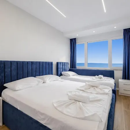 Апартаменты Infinity Beachfront Suites By Premium Selection *
