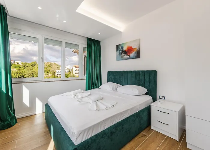 Infinity Beachfront By Ps شقة *