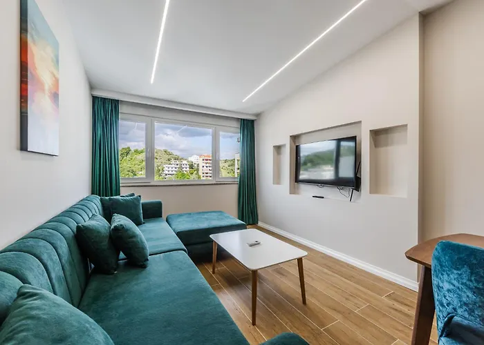 Infinity Beachfront By Ps شقة دراس